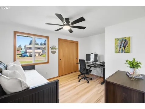 2439 SE Willow Drive Hillsboro OR 97123