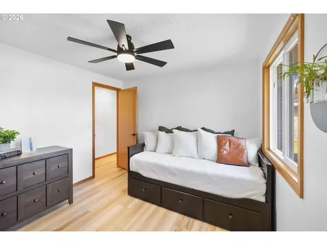 2439 SE Willow Drive Hillsboro OR 97123