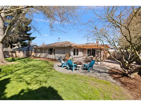 2439 SE Willow Drive Hillsboro OR 97123