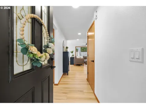 2439 SE Willow Drive Hillsboro OR 97123