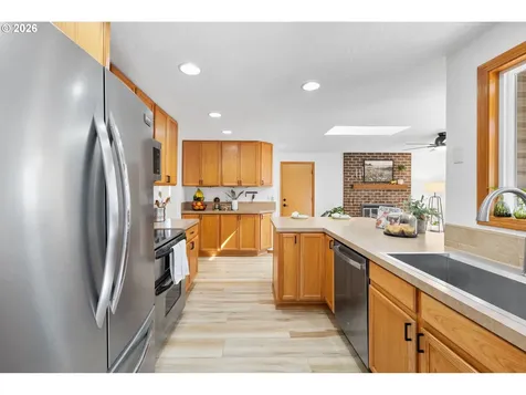 2439 SE Willow Drive Hillsboro OR 97123
