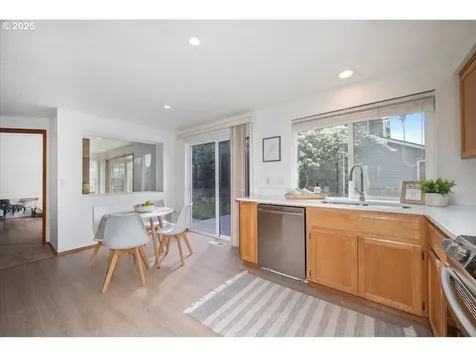 5249 NW 173rd Place Portland OR 97229