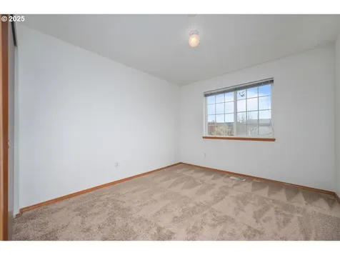 5249 NW 173rd Place Portland OR 97229