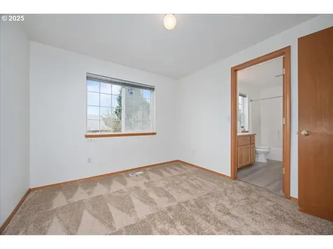 5249 NW 173rd Place Portland OR 97229