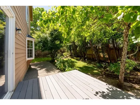 5249 NW 173rd Place Portland OR 97229