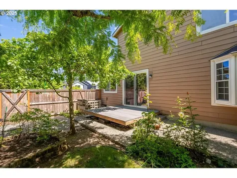 5249 NW 173rd Place Portland OR 97229