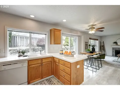 41653 NW Oak Way Banks OR 97106