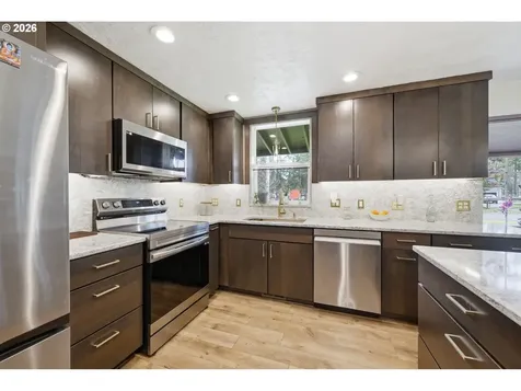 83840 Brown Road Dexter OR 97431