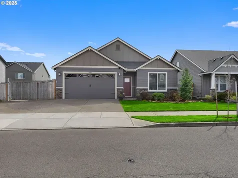 2285 SE 11th Avenue Canby OR 97013