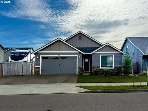 2285 SE 11th Avenue Canby OR 97013