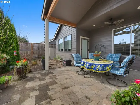 2285 SE 11th Avenue Canby OR 97013