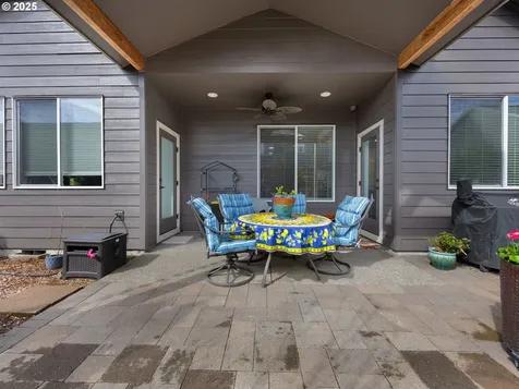 2285 SE 11th Avenue Canby OR 97013