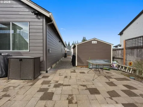 2285 SE 11th Avenue Canby OR 97013