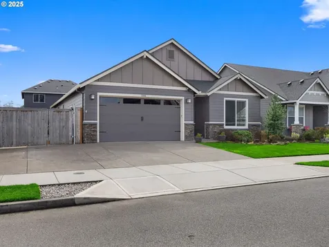 2285 SE 11th Avenue Canby OR 97013