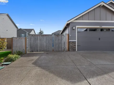 2285 SE 11th Avenue Canby OR 97013