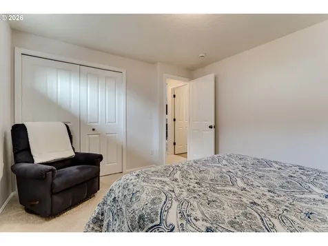 28 Sandalwood Loop Creswell OR 97426