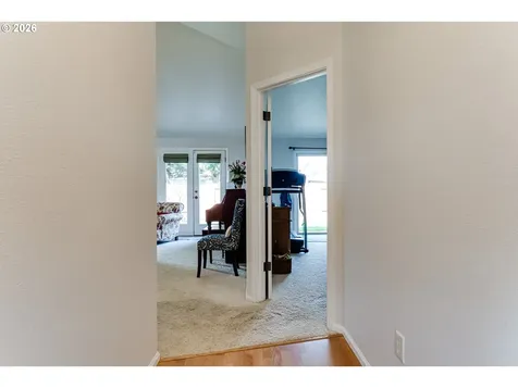 28 Sandalwood Loop Creswell OR 97426