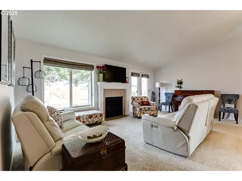 28 Sandalwood Loop Creswell OR 97426