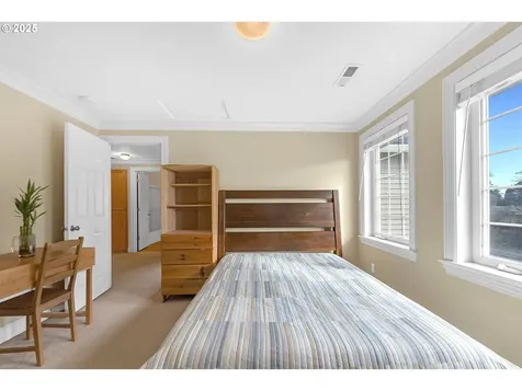 2724 NE 126th Avenue Vancouver WA 98684