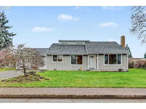 1123 E Street Independence OR 97351