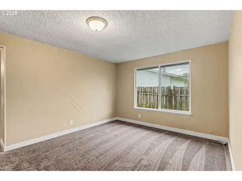 1123 E Street Independence OR 97351