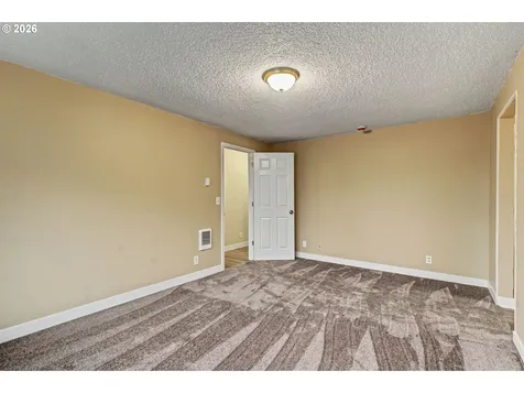 1123 E Street Independence OR 97351