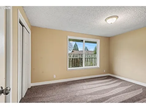 1123 E Street Independence OR 97351