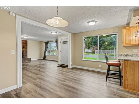 1123 E Street Independence OR 97351