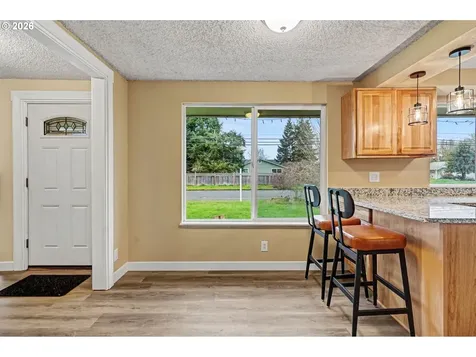1123 E Street Independence OR 97351