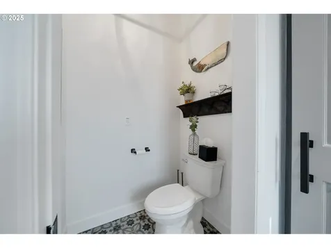 424 SW Cliff Street Depoe Bay OR 97341