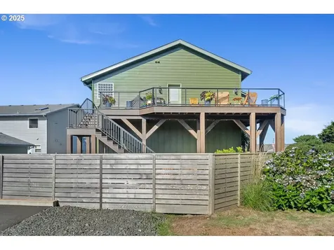424 SW Cliff Street Depoe Bay OR 97341