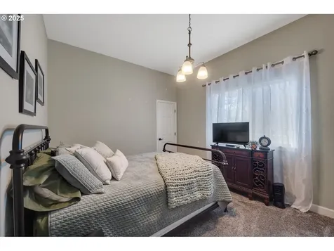 424 SW Cliff Street Depoe Bay OR 97341