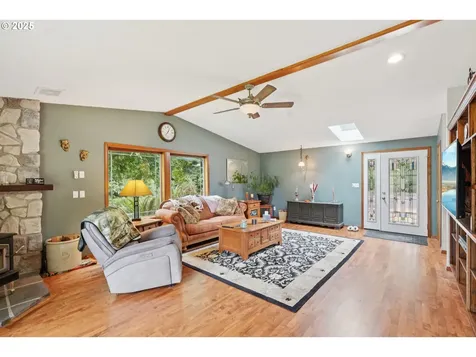 232 Candy Lane Washougal WA 98671