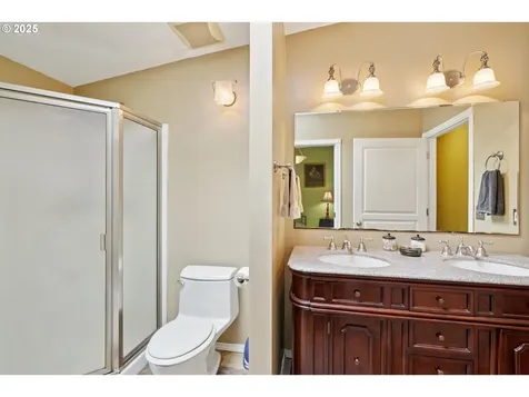 232 Candy Lane Washougal WA 98671