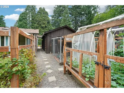232 Candy Lane Washougal WA 98671