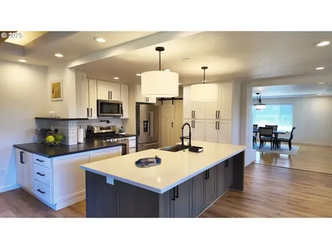 14752 SE Taryn Court Happy Valley OR 97086