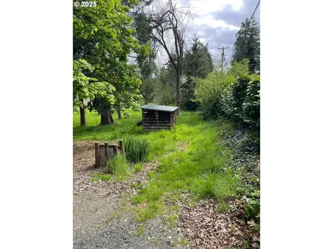 32683 W Saginaw Road Cottage Grove OR 97424