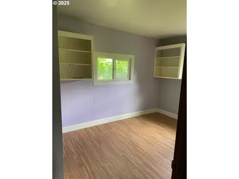 32683 W Saginaw Road Cottage Grove OR 97424