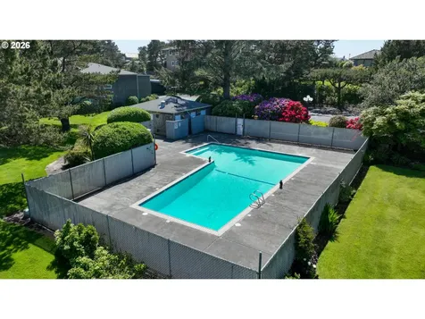 2077 Gearhart Green Drive Gearhart OR 97138
