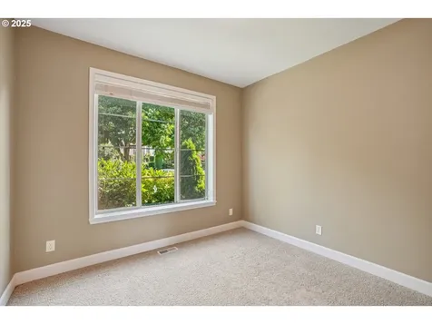 16822 NW Vetter Drive Portland OR 97229