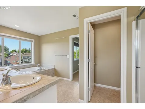 16822 NW Vetter Drive Portland OR 97229