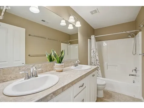 16822 NW Vetter Drive Portland OR 97229