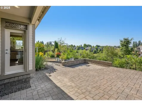 16822 NW Vetter Drive Portland OR 97229
