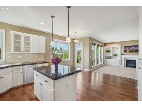 16822 NW Vetter Drive Portland OR 97229