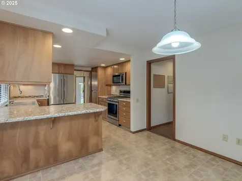 2328 NE 156th Place Portland OR 97230