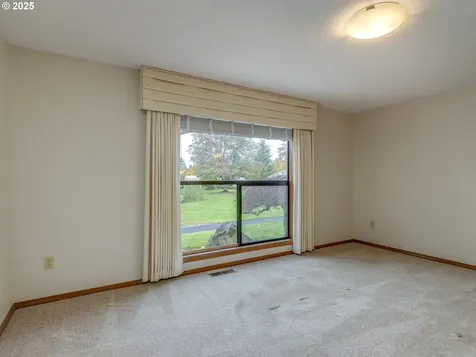 2328 NE 156th Place Portland OR 97230