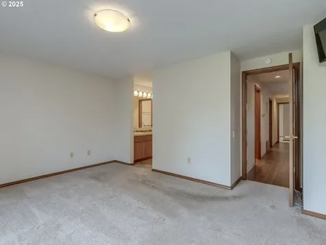 2328 NE 156th Place Portland OR 97230