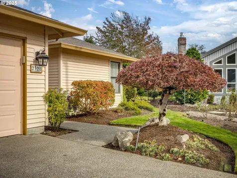2328 NE 156th Place Portland OR 97230