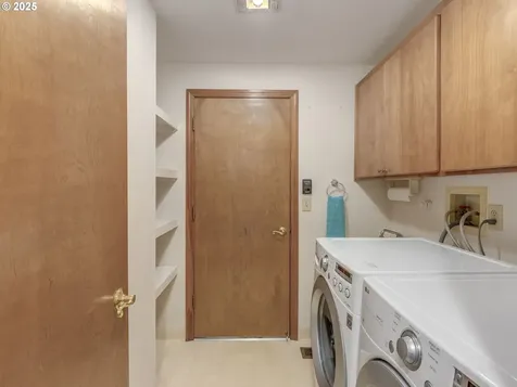 2328 NE 156th Place Portland OR 97230