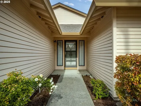 2328 NE 156th Place Portland OR 97230